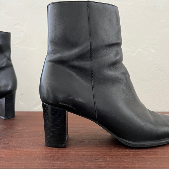 Naturalizer black leather block heel bootie boots side zip comfort shoe 9M - Picture 14 of 15